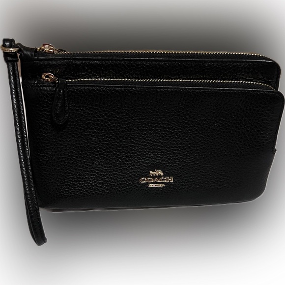 Coach - Picture 3 of 5